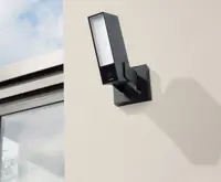 À la fois caméra, projecteur et sirène d’alarme, la Netatmo est en promo à -34% pour partir en vacances l’esprit tranquille